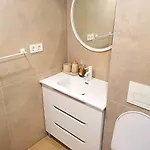 شقة First Line Beautiful Two Bedrooms بينايدورم