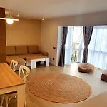 شقة First Line Beautiful Two Bedrooms
