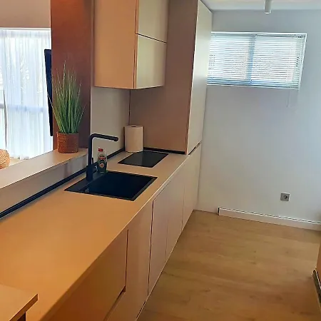 아파트 First Line Levante Beautiful Two Bedrooms