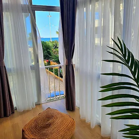 아파트 First Line Levante Beautiful Two Bedrooms *