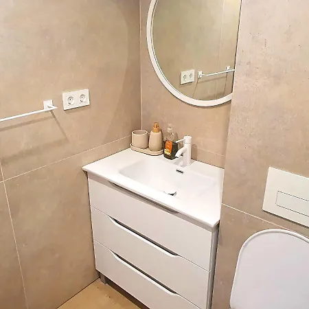 아파트 First Line Levante Beautiful Two Bedrooms 베니돔