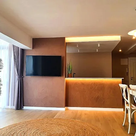 شقة First Line Beautiful Two Bedrooms بينايدورم